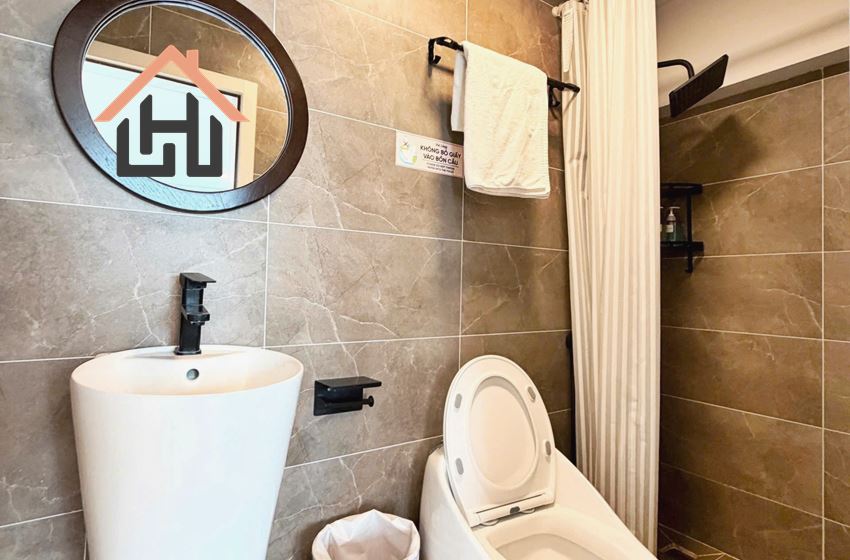 Stunning 1-Bedroom Duplex Apartment with lakeiew, Hanoi