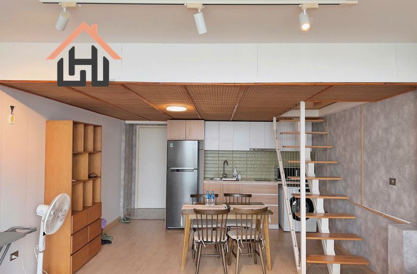 Stunning 1-Bedroom Duplex Apartment with lakeiew, Hanoi