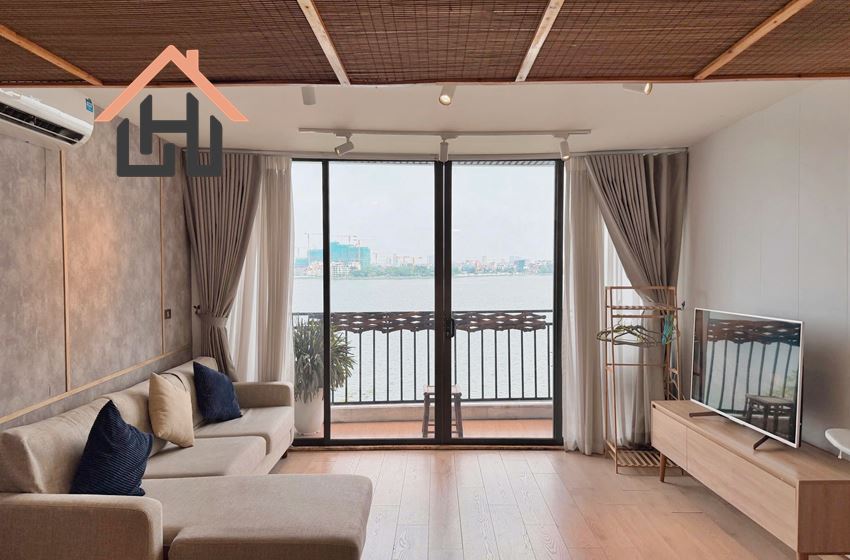 Stunning 1-Bedroom Duplex Apartment with lakeiew, Hanoi