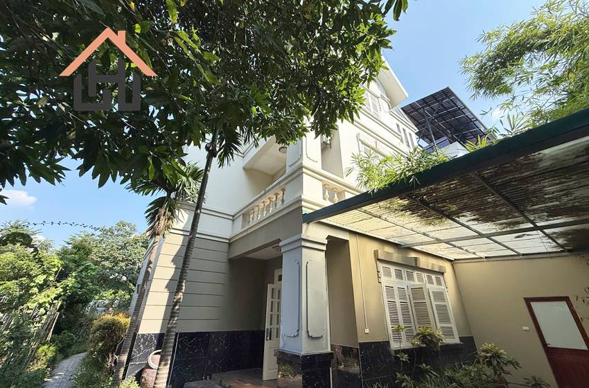 Charming villa for rent in Ciputra, Hanoi