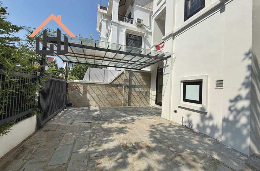 Charming 4 bedroom villa for rent in Ciputra, Hanoi