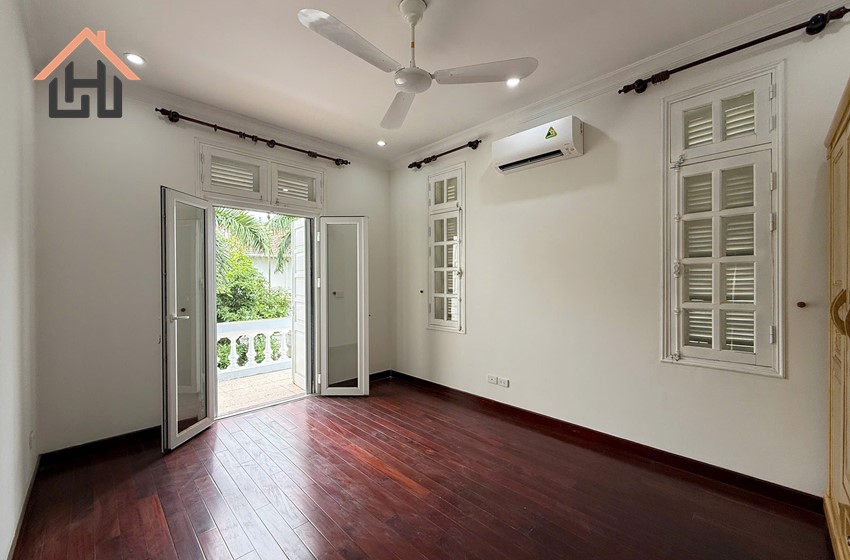 Semi furnished 4 bedroom villa at great location – Ciputra Hanoi