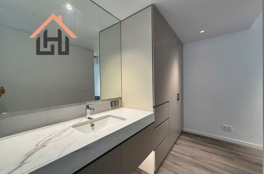 Modern and spacious 1 bedroom serviced apartment for rent in Tay Ho, Hanoi