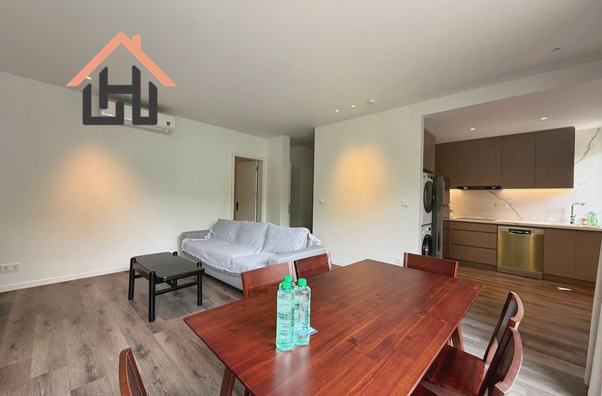 Modern and spacious 1 bedroom serviced apartment for rent in Tay Ho, Hanoi