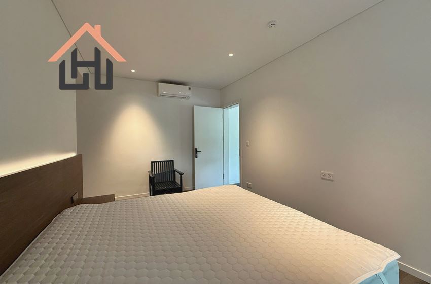 Modern and spacious 1 bedroom serviced apartment for rent in Tay Ho, Hanoi