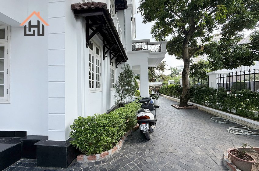 Beautiful 4 bedroom villa for rent in Ciputra, Hanoi