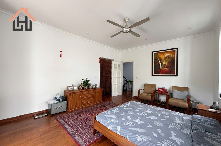 Spacious 4-Bedroom Villa with Yard for rent in Ciputra, Hanoi