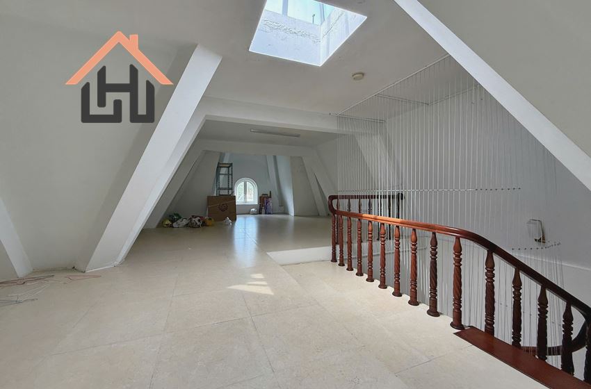 Charming 5-Bed Villa with Private Garden & Attic in Secure Ciputra T-Area, Hanoi