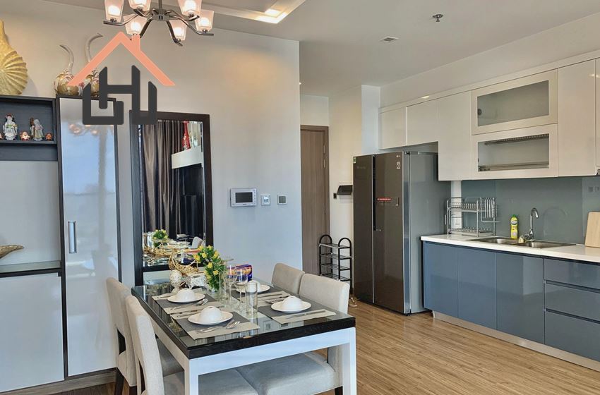 Nice 2-Bedroom Apartment with City View, Vinhomes Metropolis, Hanoi