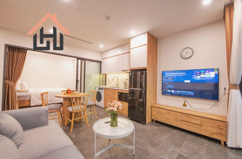 Stylish & Peaceful West Lake Living, 02 bedroom apartment in Nhat Chieu, Tay Ho, Hanoi