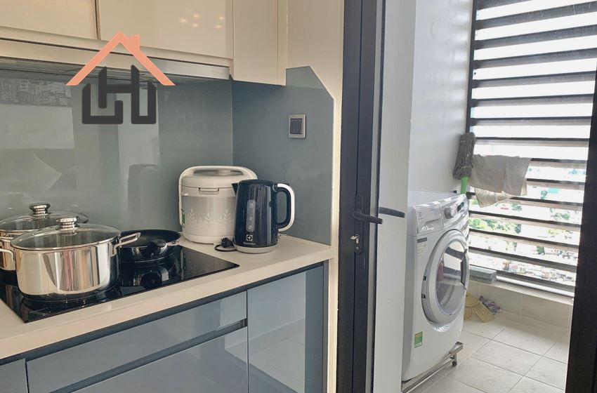 Nice 2-Bedroom Apartment with City View, Vinhomes Metropolis, Hanoi