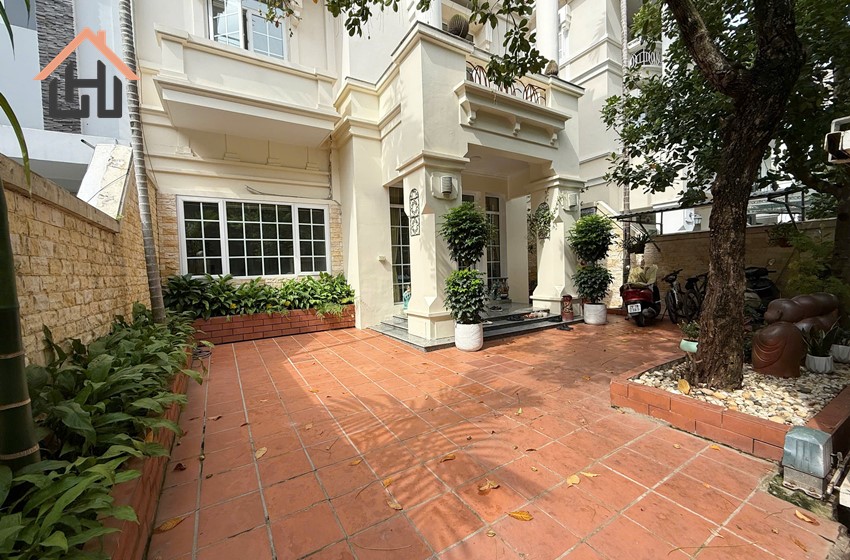 Spacious 4-Bedroom Villa with Yard for rent in Ciputra, Hanoi