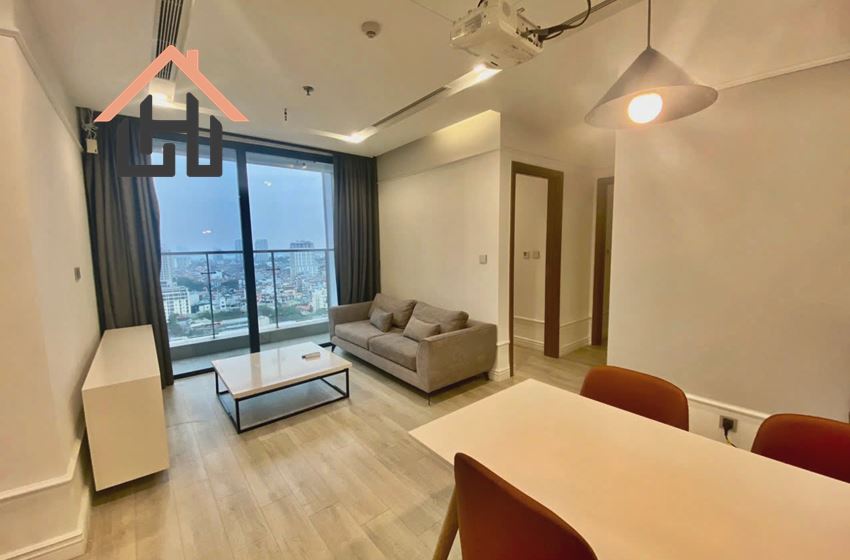 Modern High-Floor 2-Bedroom Apartment, Vinhomes Metropolis, Hanoi