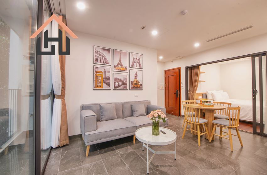 Stylish & Peaceful West Lake Living, 02 bedroom apartment in Nhat Chieu, Tay Ho, Hanoi