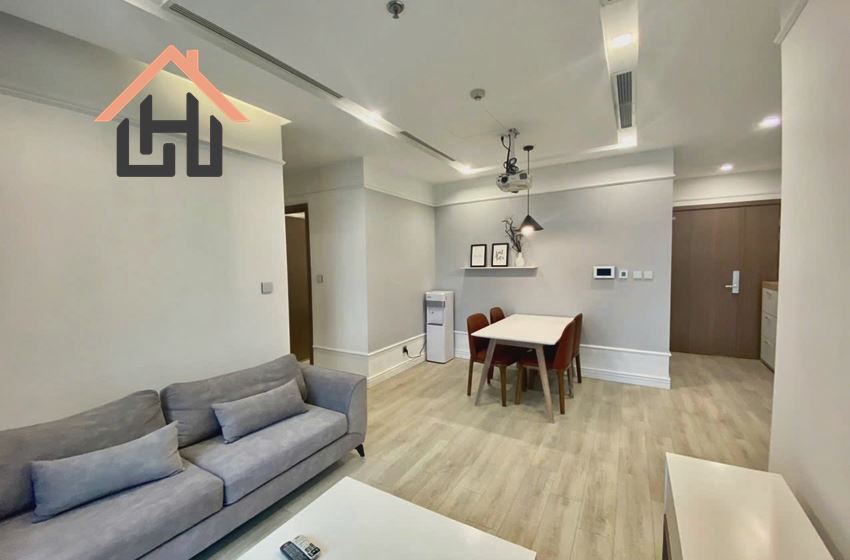 Modern High-Floor 2-Bedroom Apartment, Vinhomes Metropolis, Hanoi