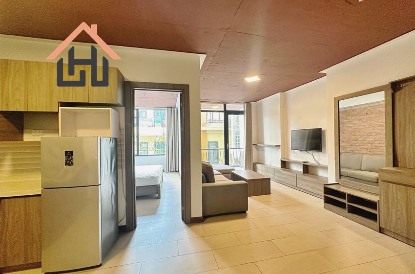 Spacious One-Bedroom Apartment with balcony in Tu Hoa, West Lake, Hanoi
