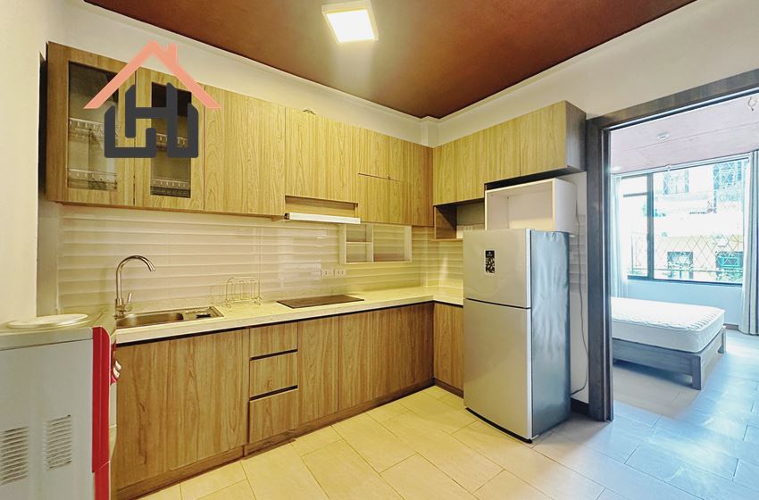 Spacious One-Bedroom Apartment with balcony in Tu Hoa, West Lake, Hanoi