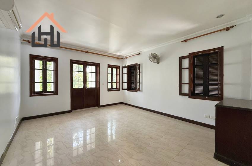 Spacious nice villa for rent in Ciputra, Hanoi