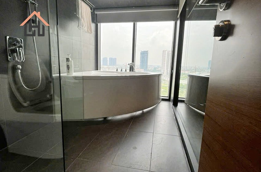 Nice 2 bedroom condominium for rent in Pent studio