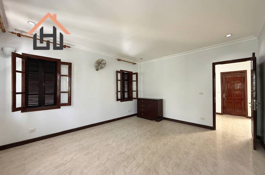 Spacious nice villa for rent in Ciputra, Hanoi