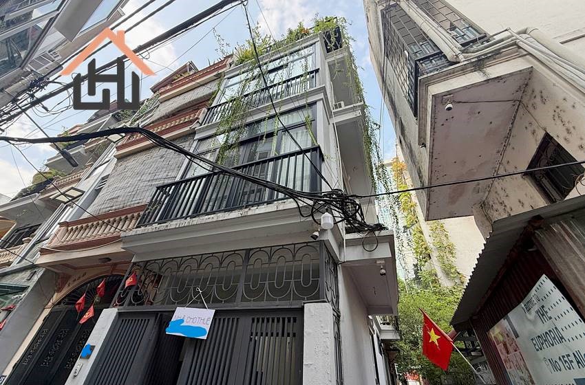 Affordable 4-Bedroom House for Rent in Tay Ho, Hanoi