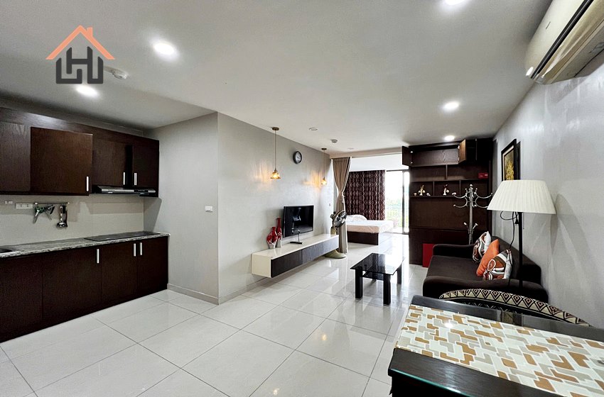 Lake view 1 bedroom apartment for rent in Truc Bach area, Hanoi