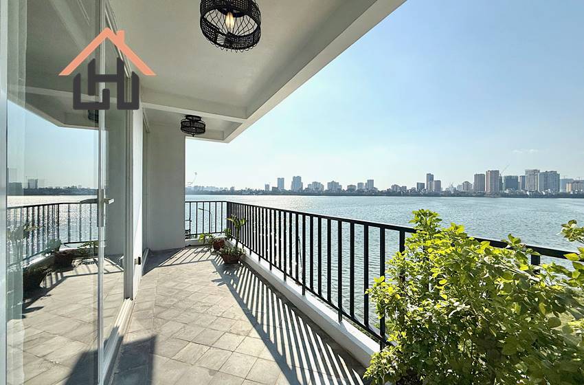 Duplex apartment with lake view and balcony for rent in Tay Ho, Hanoi