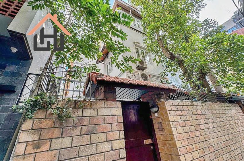 Spacious 4-Bedroom House with Private Garden in Central Tay Ho