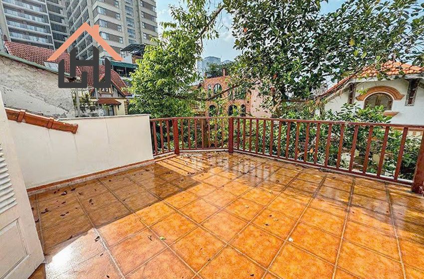 Spacious 4-Bedroom House with Private Garden in Central Tay Ho