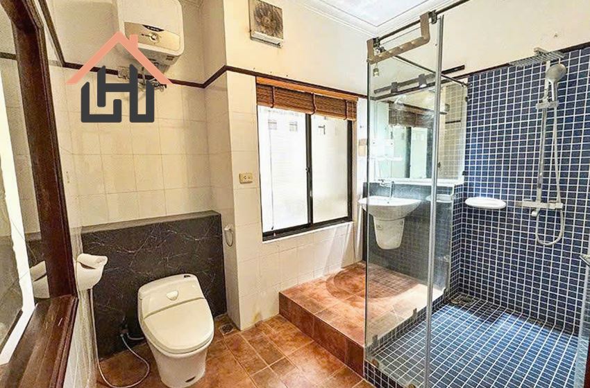 Spacious 4-Bedroom House with Private Garden in Central Tay Ho