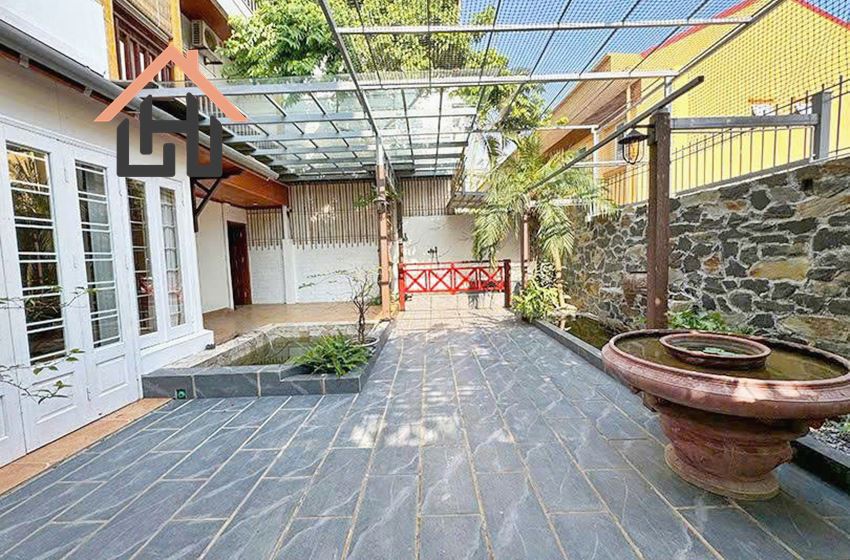 Spacious 4-Bedroom House with Private Garden in Central Tay Ho