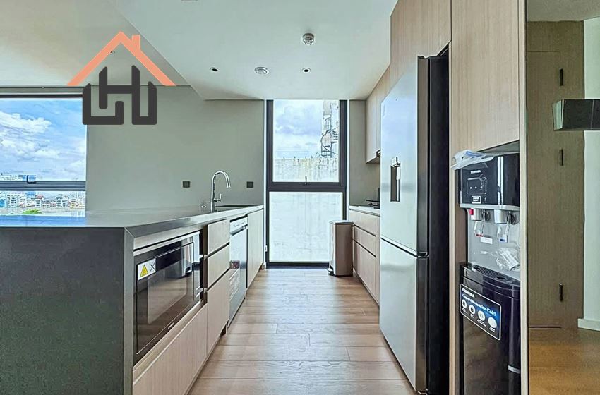Stunning West Lake View – Brand-New 2BR with Large Balcony, Hanoi