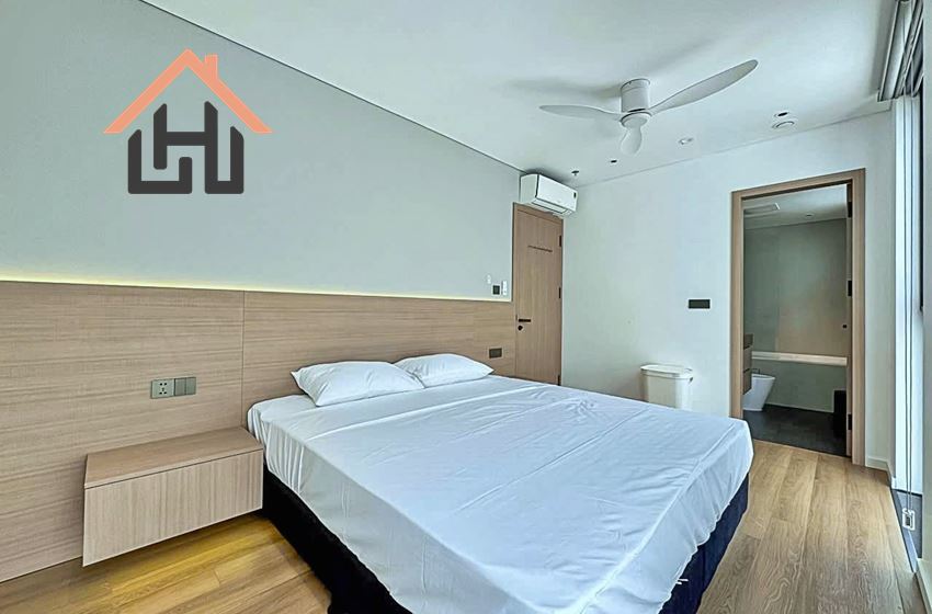 Stunning West Lake View – Brand-New 2BR with Large Balcony, Hanoi