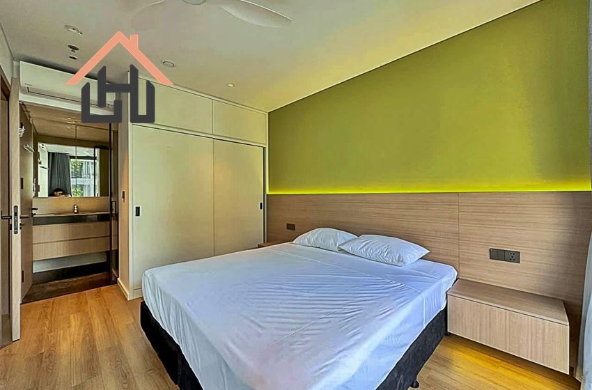 Modern 1BR with King Bed & Private Balcony, West Lake, Hanoi