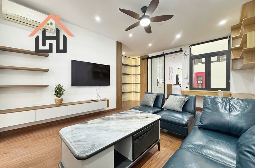 Spacious 2-Bedroom Apartment with Bathtub – Central Location, Hanoi