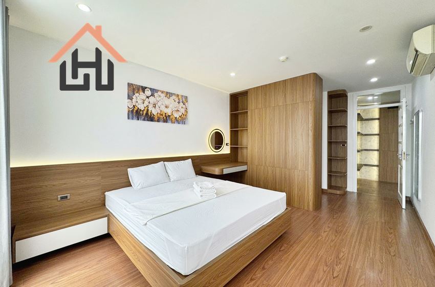 Spacious 2-Bedroom Apartment with Bathtub – Central Location, Hanoi