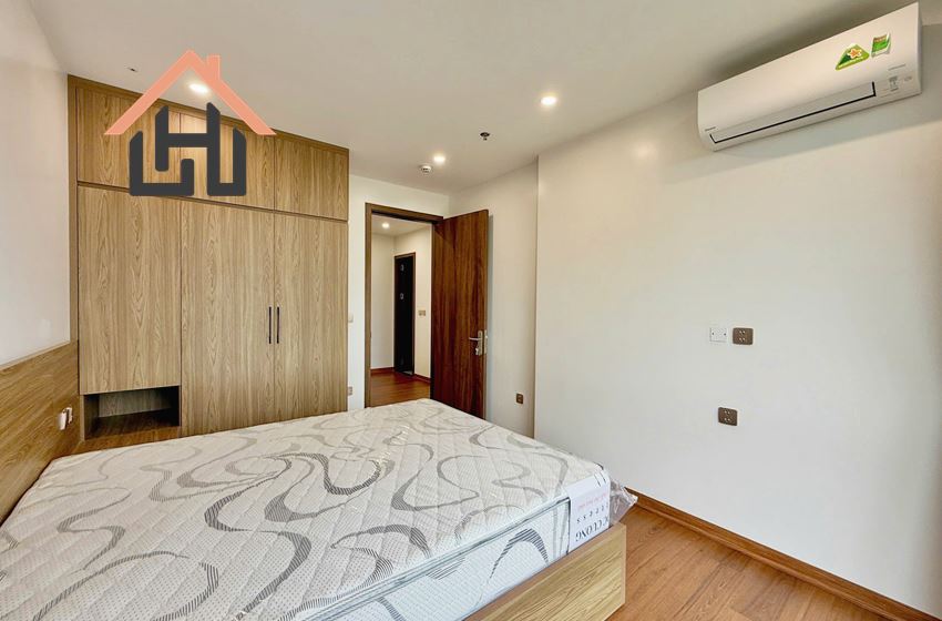 Spacious 2 Bedroom Serviced Apartment with Beautiful Lake View, Tay Ho, Hanoi