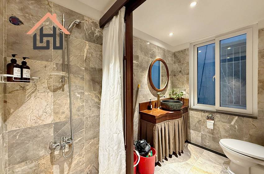 Duplex apartment with lake view and balcony for rent in Tay Ho, Hanoi