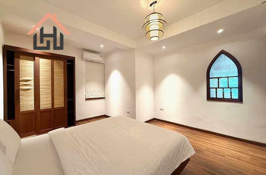 Duplex apartment with lake view and balcony for rent in Tay Ho, Hanoi