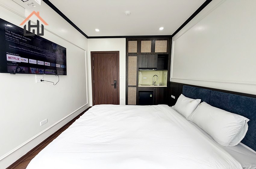 Bright and modern studio for rent in Ba Dinh, Hanoi