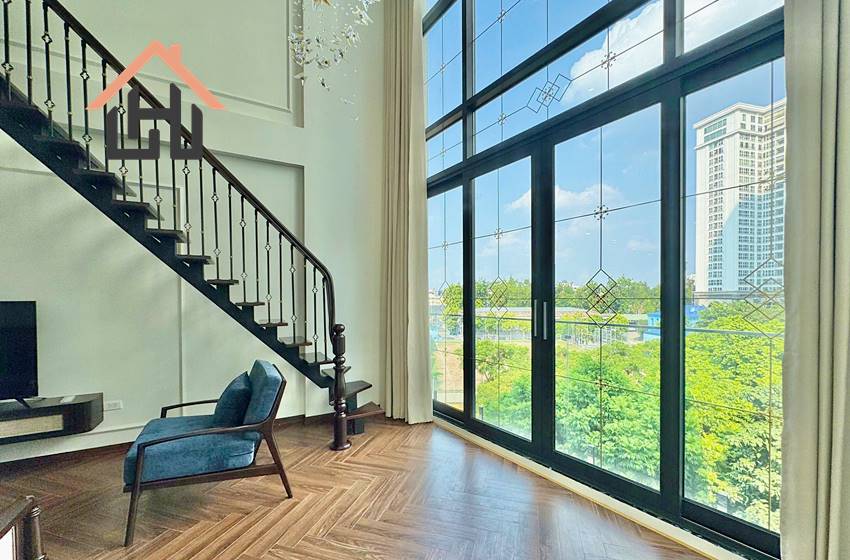 A stylish and brand-new 1-bedroom duplex apartment located on Cua Bac Street, Ba Dinh