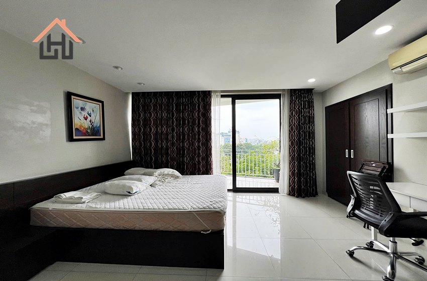 Lake view 1 bedroom apartment for rent in Truc Bach area, Hanoi