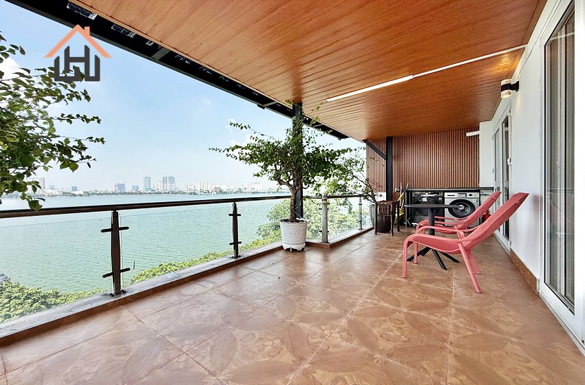 Lake view 1 bedroom apartment for rent in Tay Ho, Hanoi
