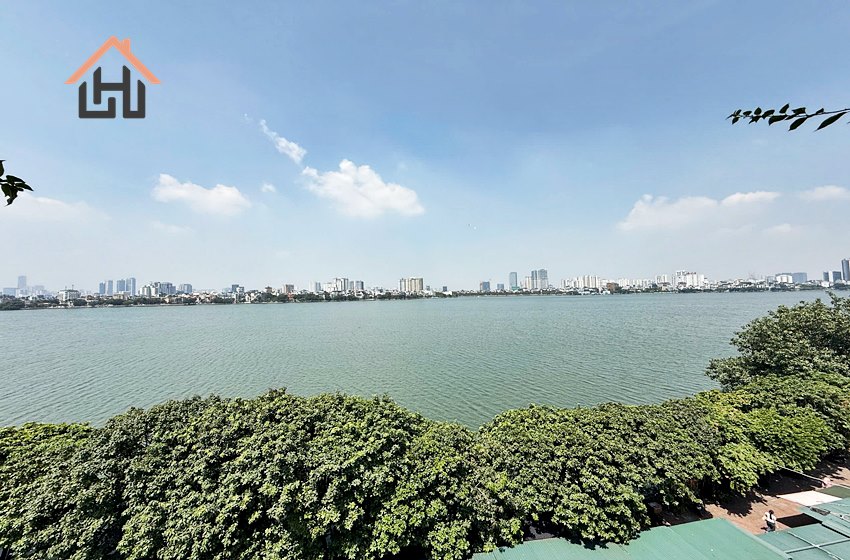 Lake view 1 bedroom apartment for rent in Tay Ho, Hanoi