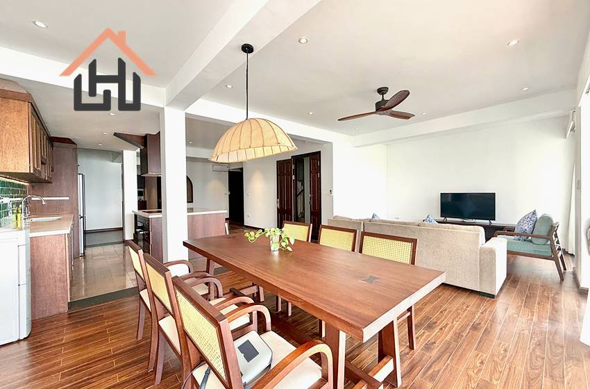 Duplex apartment with lake view and balcony for rent in Tay Ho, Hanoi