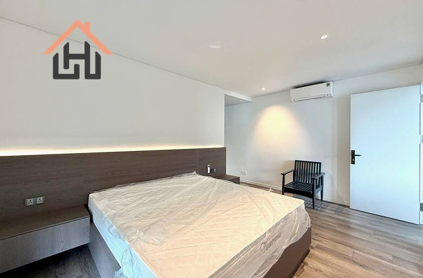 Beautiful 1 bedroom apartment with lake view for rent in Tay Ho.