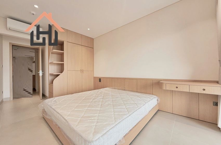 Bright & Modern 3BR apartment, 170sqm, West Lake, Hanoi