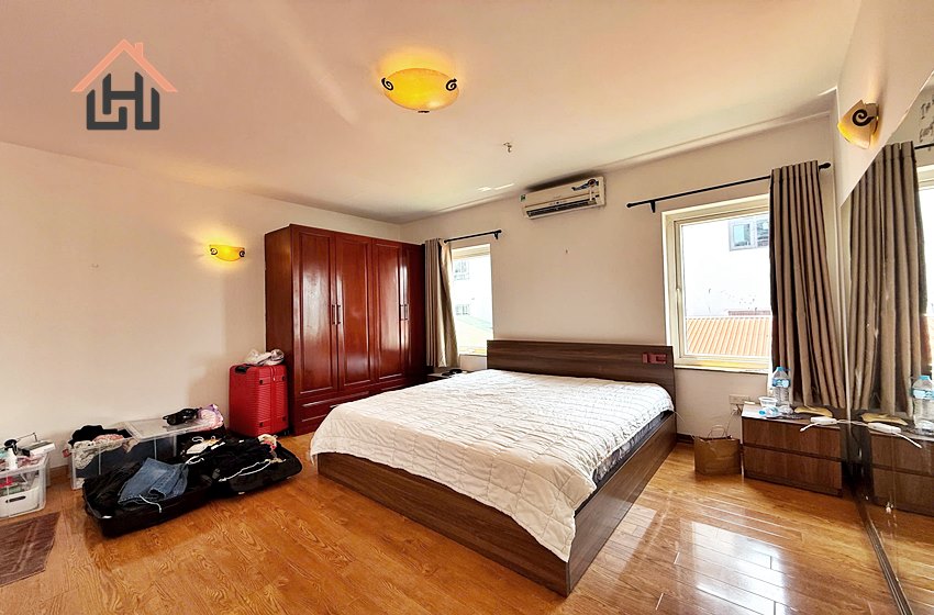 Lake view 1 bedroom apartment for rent in Tay Ho, Hanoi