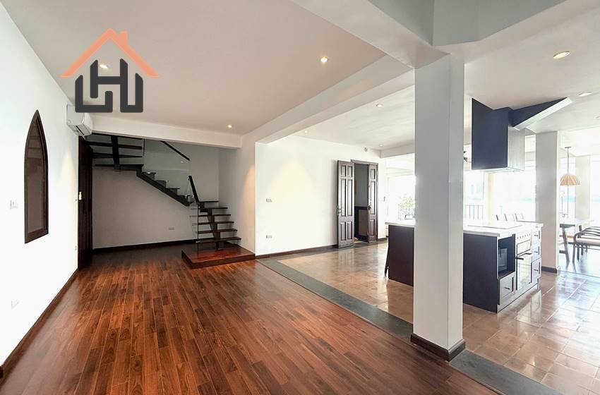 Duplex apartment with lake view and balcony for rent in Tay Ho, Hanoi