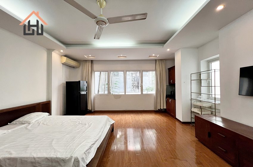 Cosy studio apartment for rent in Hai Ba Trung area, Hanoi